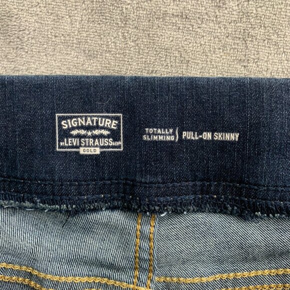 Signature Gold Levi Strauss Jeans Womens 33 Totally Shaping Pull On Skinny Denim - Picture 10 of 15